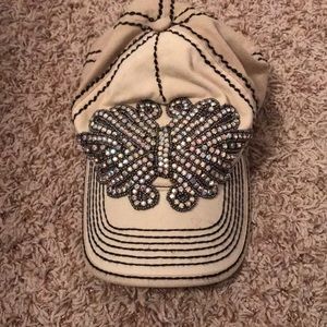 Buckle hat